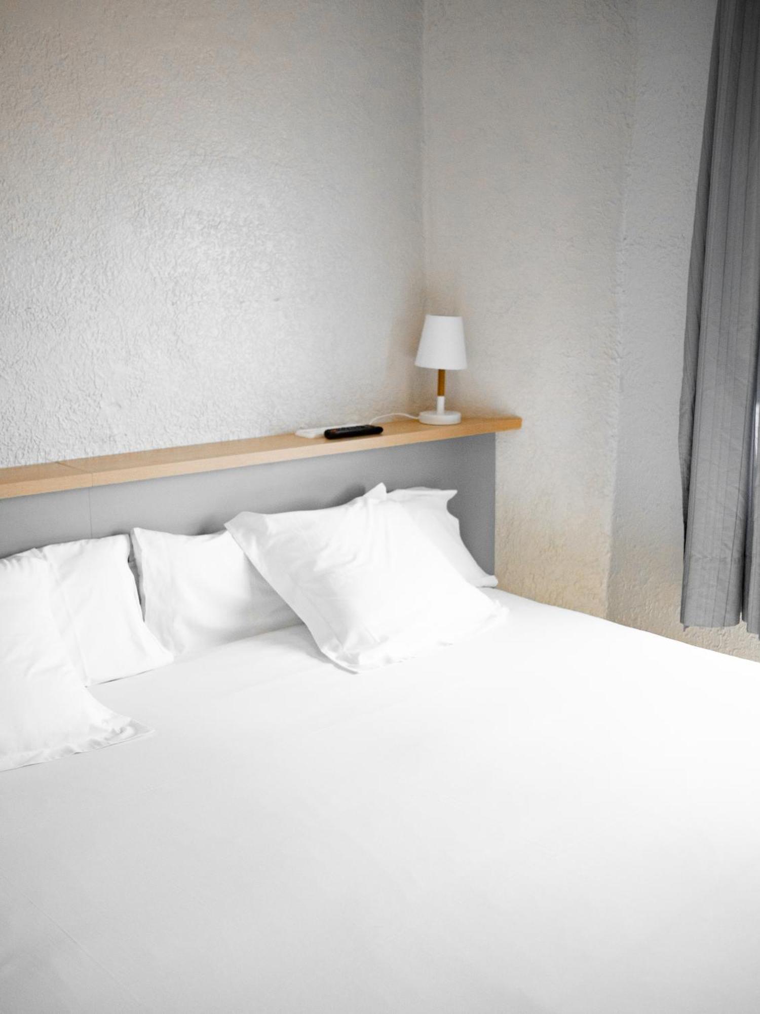 Aparthotel Solifemar กาสเตย์เดเฟลส์ ภายนอก รูปภาพ